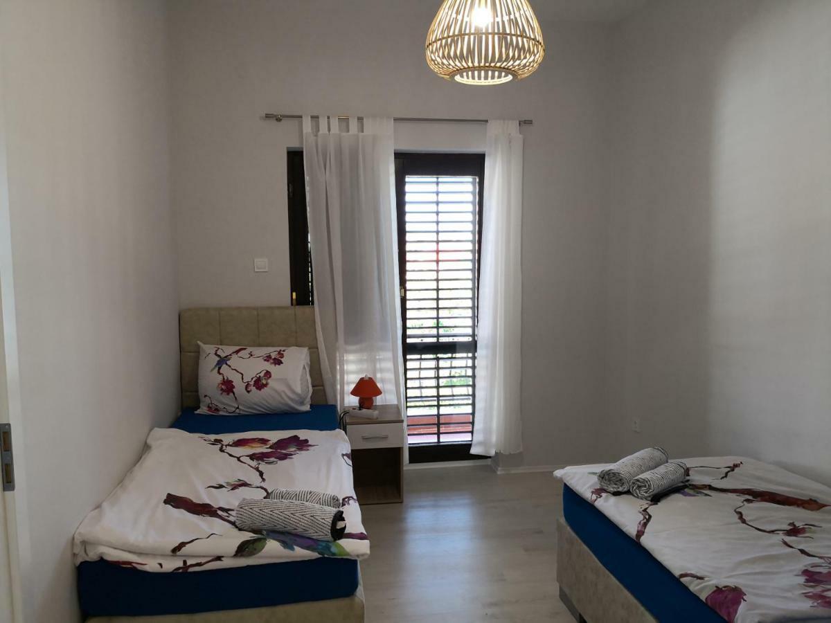 Апартаменти Apartman Cvitkovic Соліне Екстер'єр фото