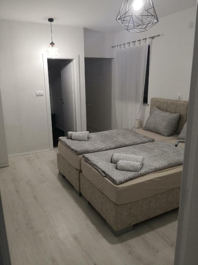 Апартаменти Apartman Cvitkovic Соліне Екстер'єр фото